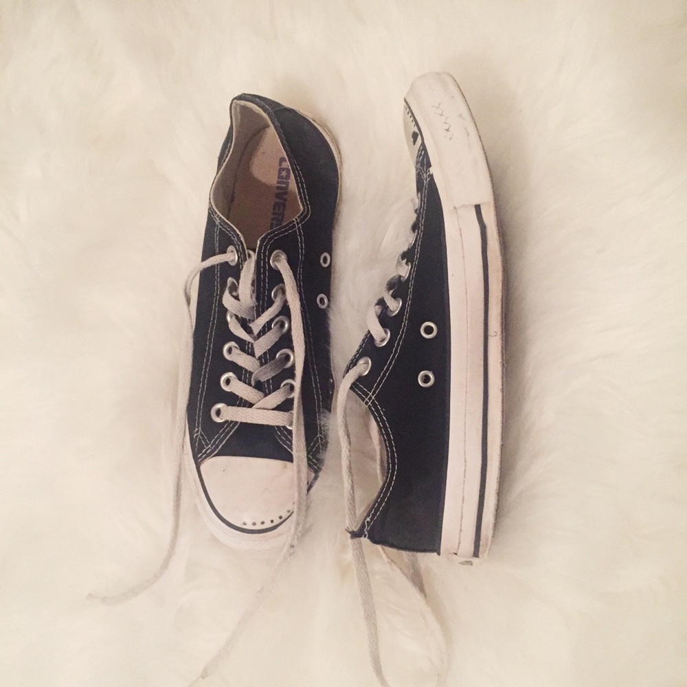 Black converse